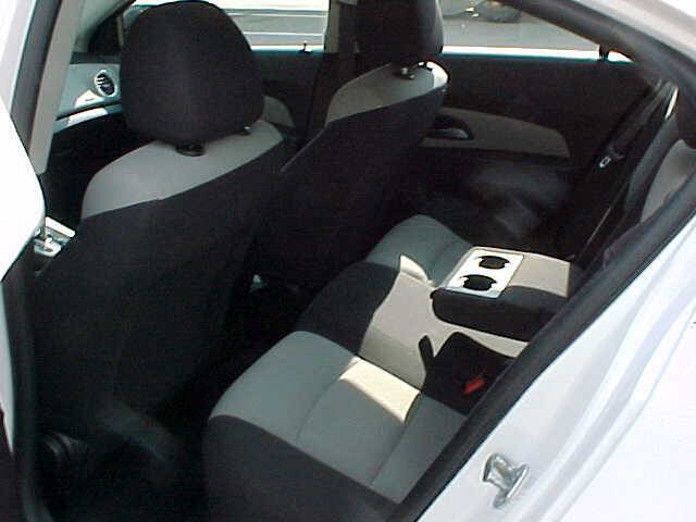 Used 2013 Chevrolet Cruze LS image 13