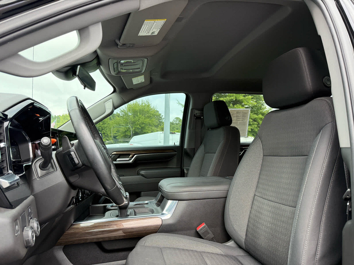 Used 2023 Chevrolet Silverado 1500 RST RWD image 21