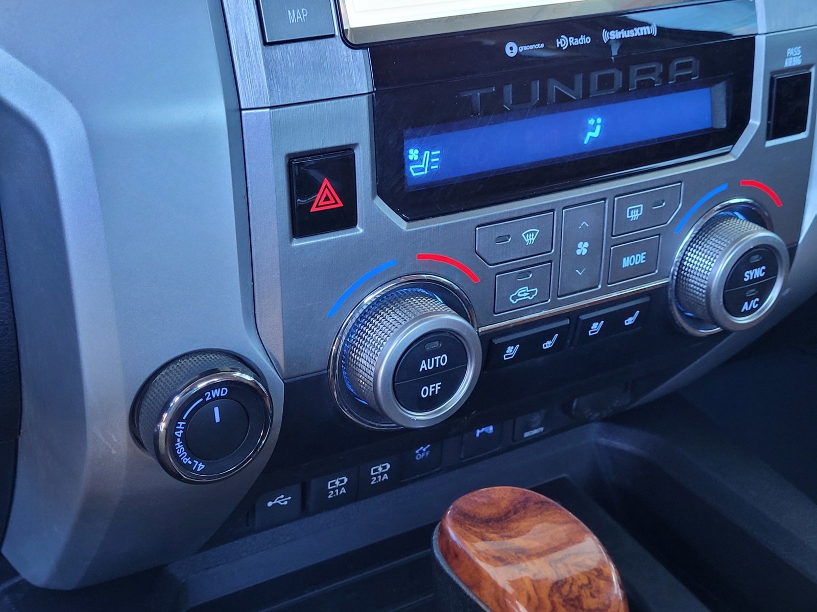 Used 2021 Toyota Tundra Platinum image 26