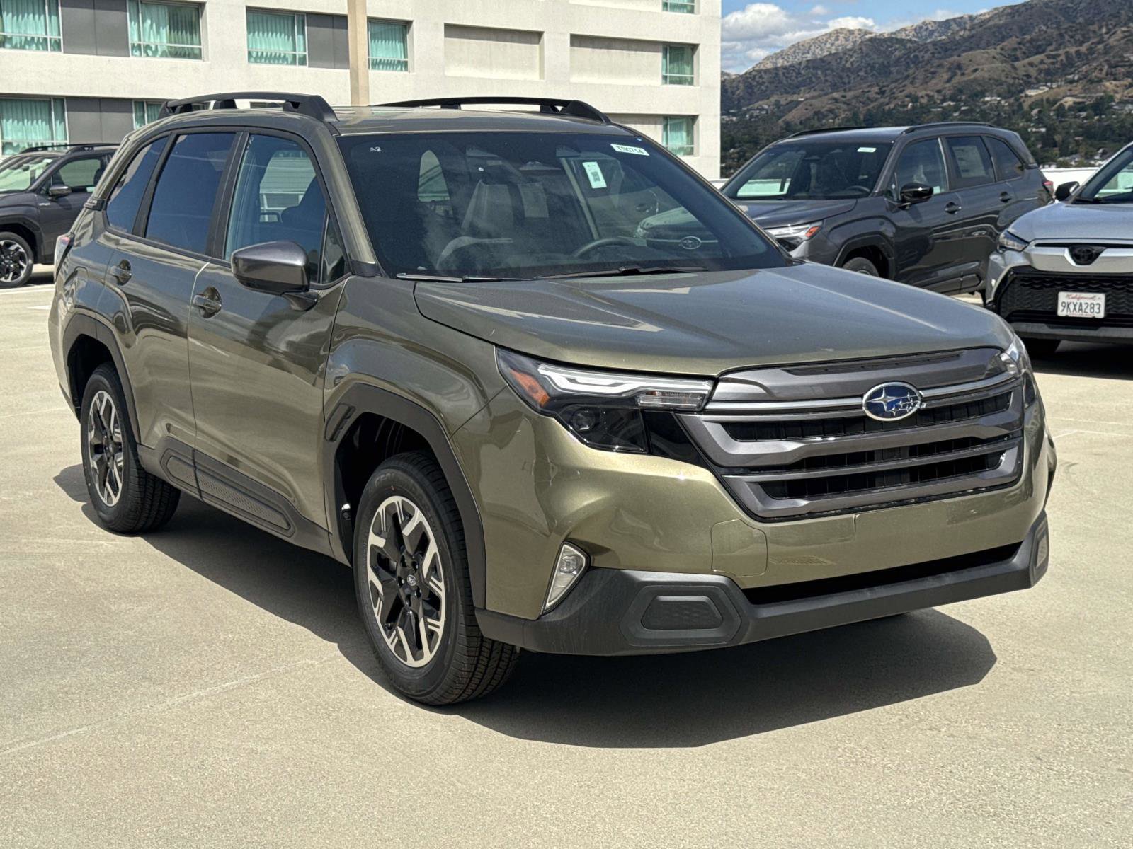 New 2026 Subaru Forester Premium AWD/4WD image 3