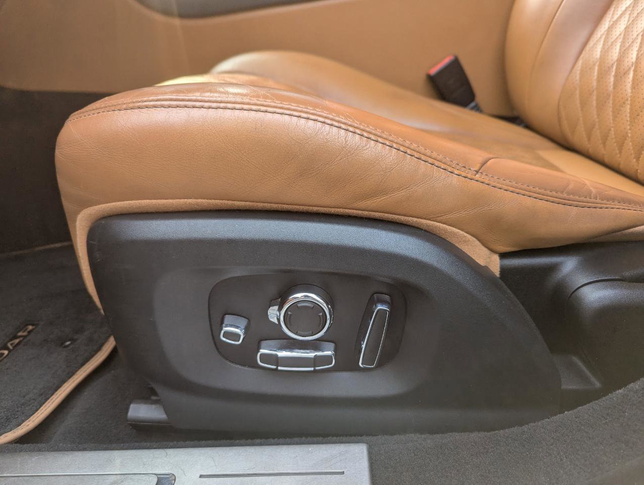 Used 2017 Jaguar XJ L Supercharged RWD image 13