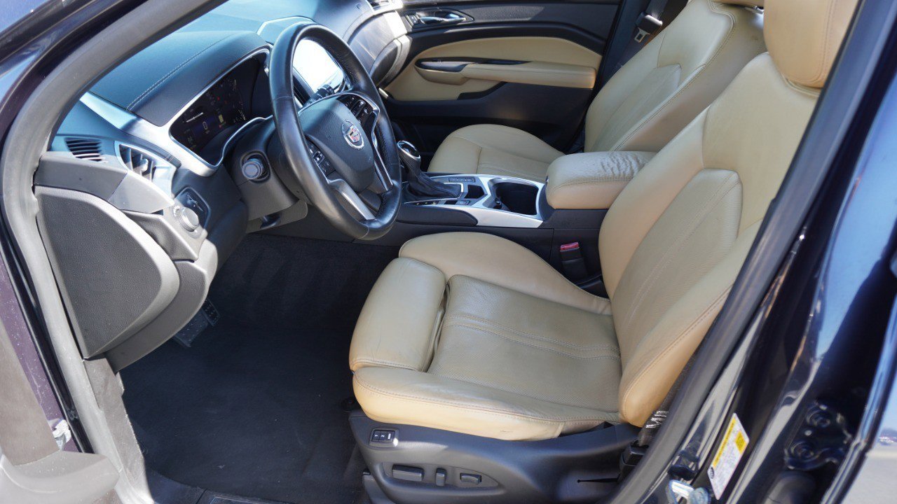 Used 2015 Cadillac SRX Luxury w/ Driver Awareness Package image 11