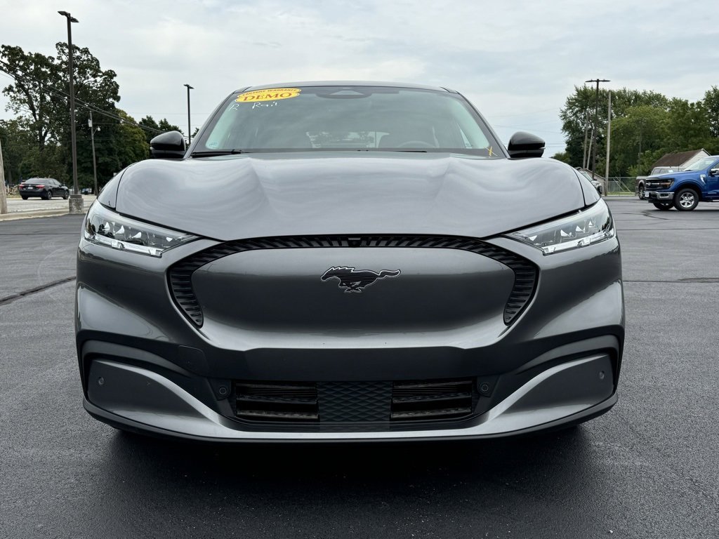 New 2023 Ford Mustang Mach-E Select image 28