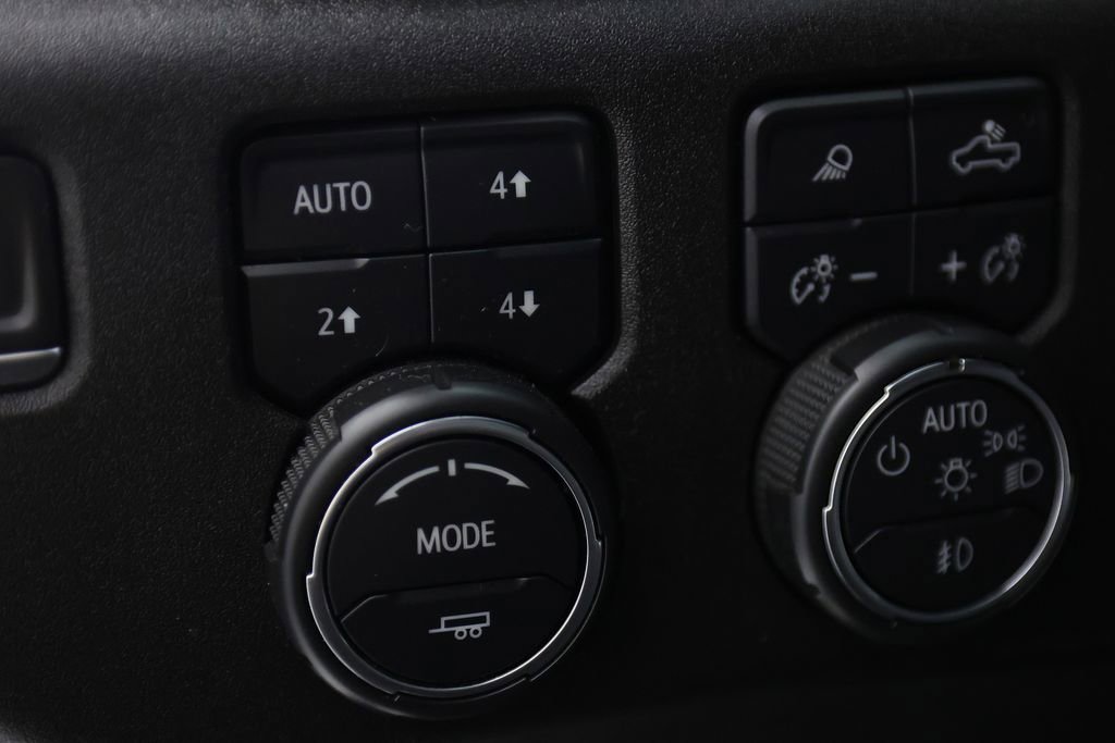 Used 2024 Chevrolet Silverado 3500 High Country w/ High Country Premium Package AWD/4WD image 27