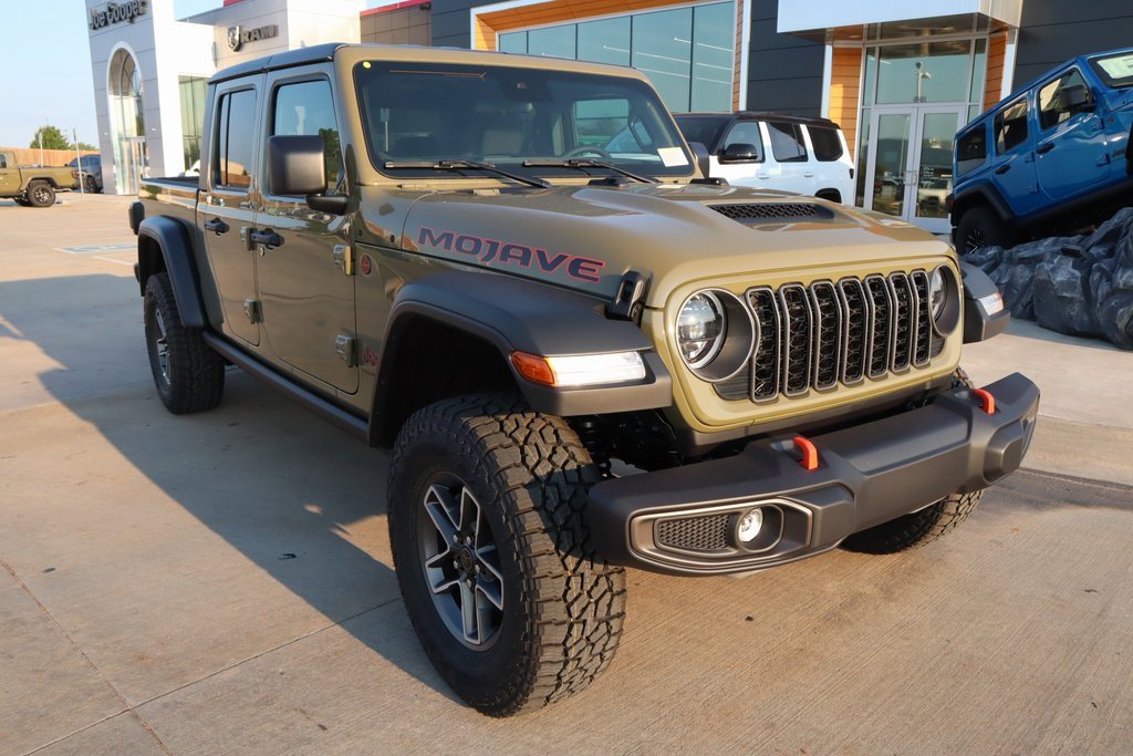 New 2025 Jeep Gladiator Mojave