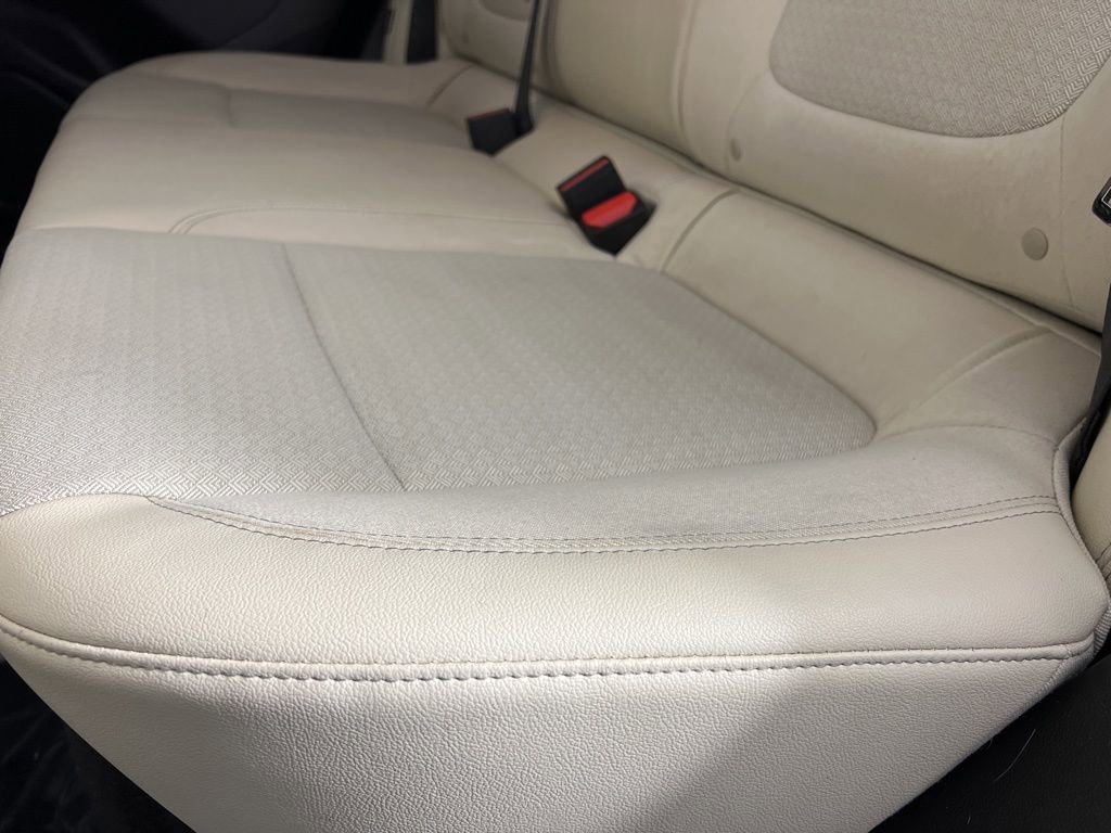 Used 2021 Buick Encore GX Preferred AWD/4WD image 18