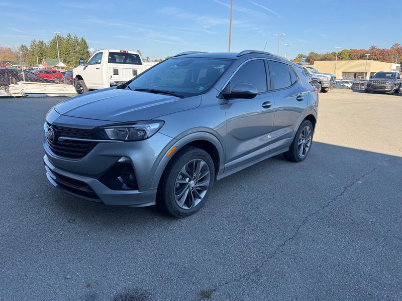 Used 2023 Buick Encore GX Select w/ Sport Touring Package AWD/4WD image 2