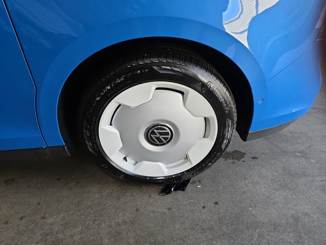 New 2025 Volkswagen ID. Buzz 1st Edition image 25