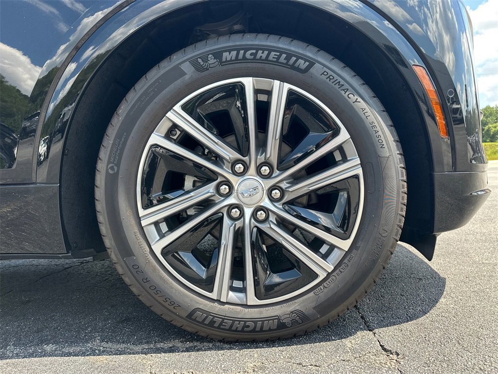 New 2025 Cadillac Lyriq Luxury image 12