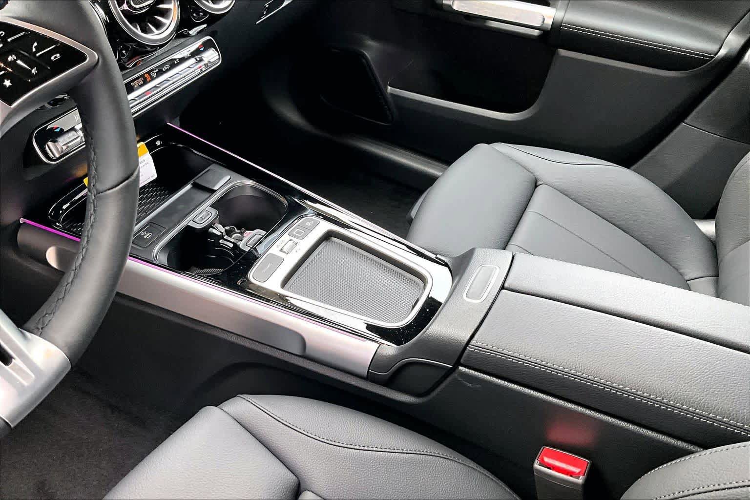 New 2026 Mercedes-Benz GLB 250 4MATIC image 11