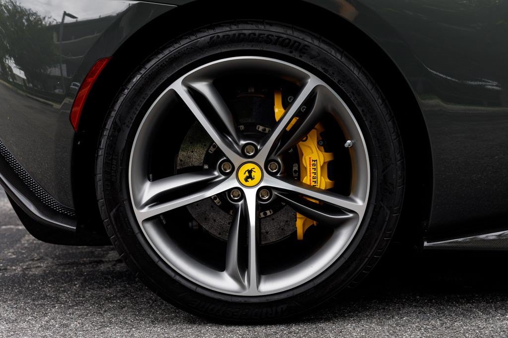 Used 2022 Ferrari 296 GTB RWD image 33
