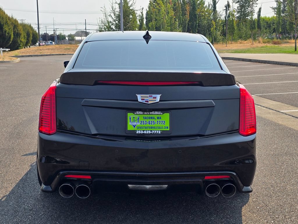 Used 2019 Cadillac CTS V w/ Carbon Fiber Package RWD image 4