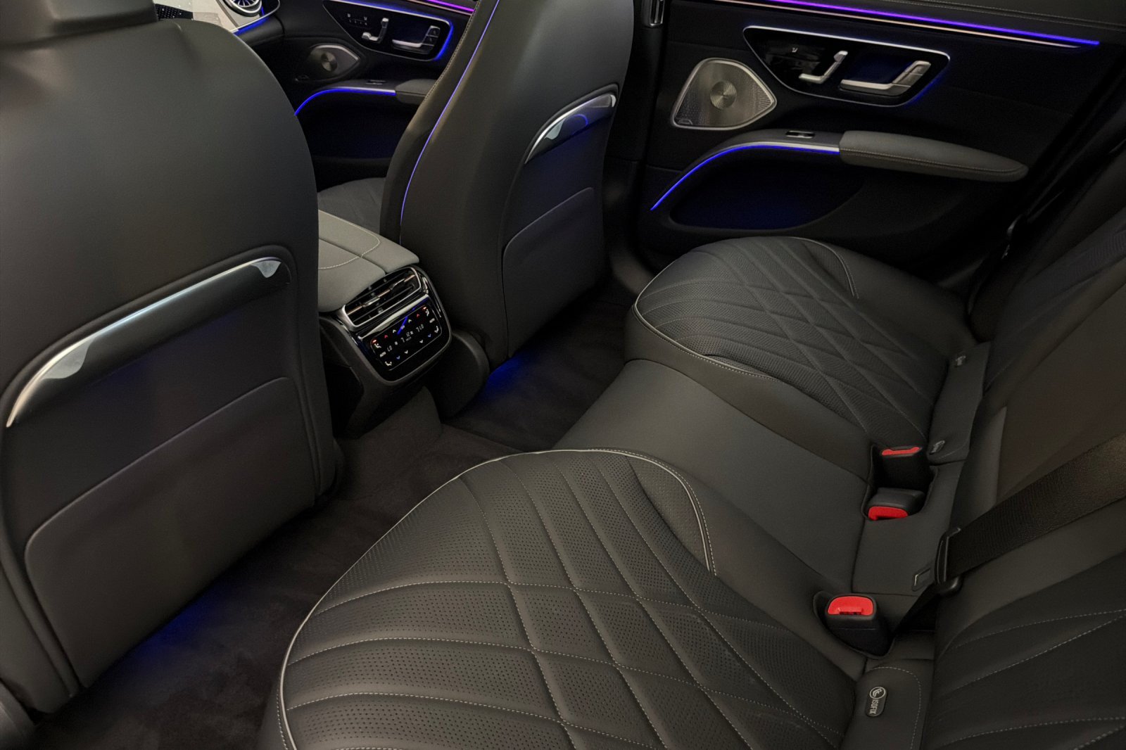 New 2026 Mercedes-Benz EQS 580 4MATIC Sedan image 11