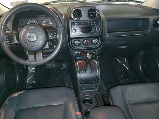 Used 2014 Jeep Patriot High Altitude FWD image 14
