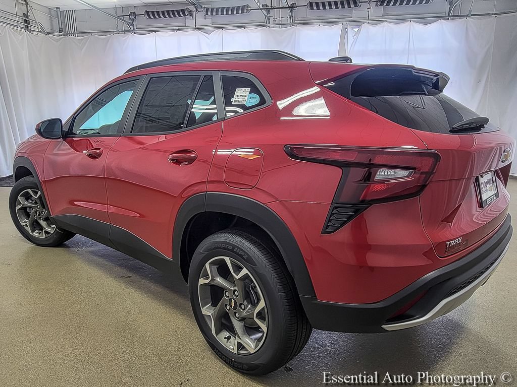 New 2026 Chevrolet Trax LT FWD image 7