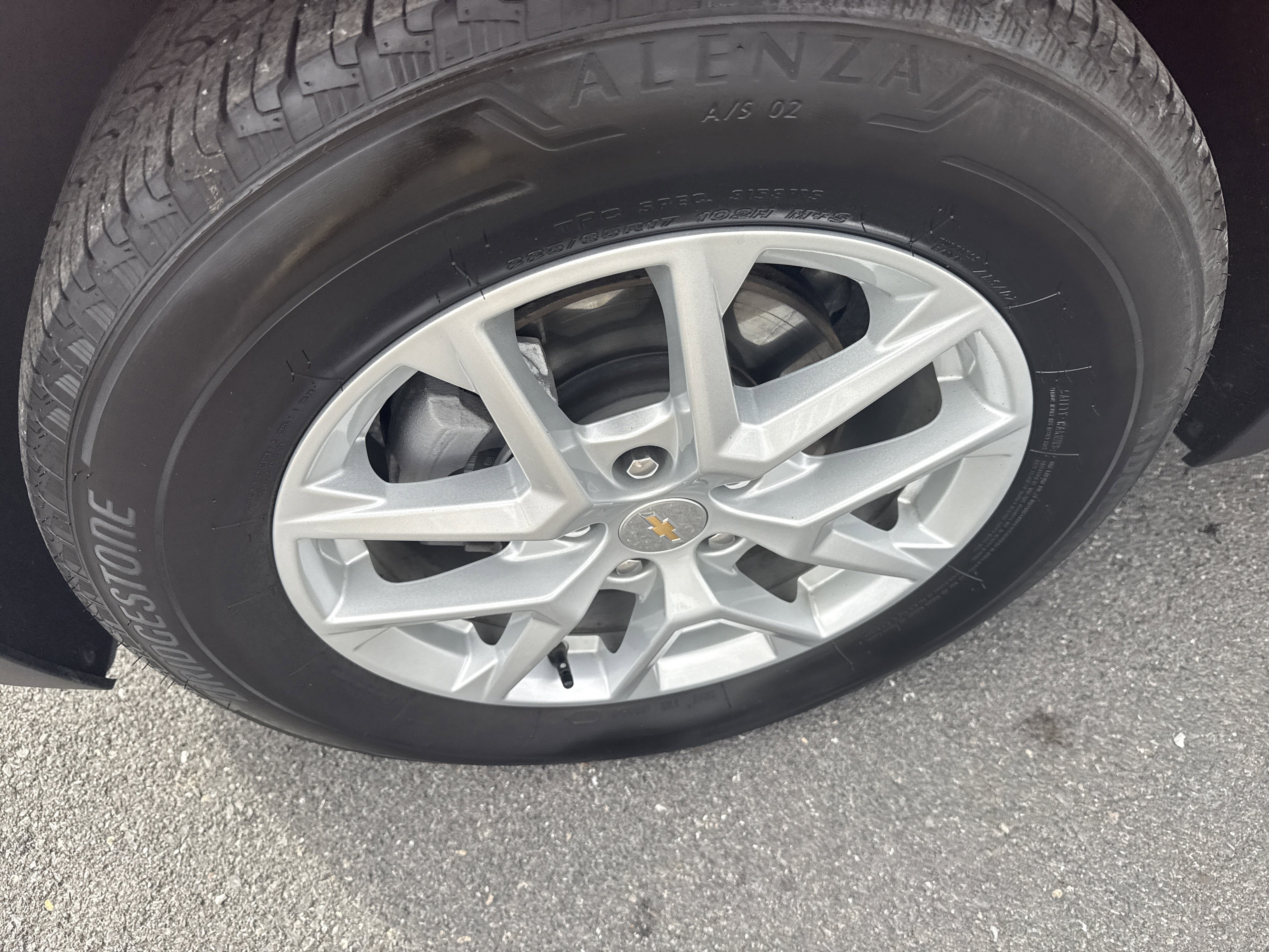 Used 2023 Chevrolet Equinox LT image 42