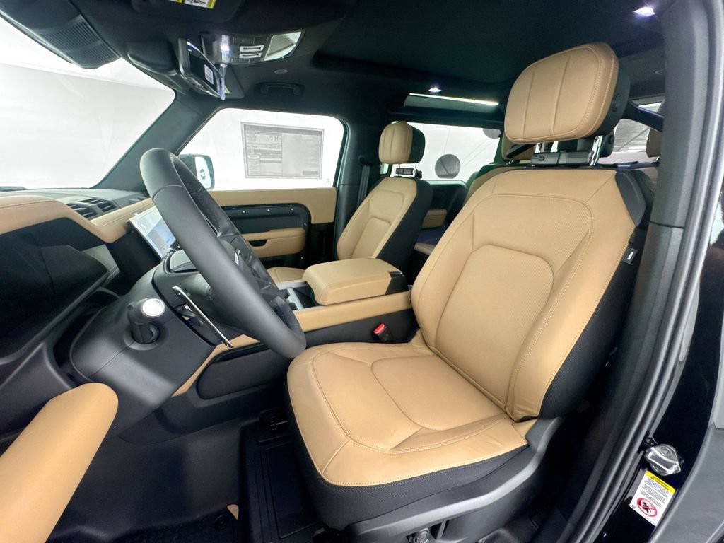 New 2026 Land Rover Defender 90 V8 AWD/4WD image 21