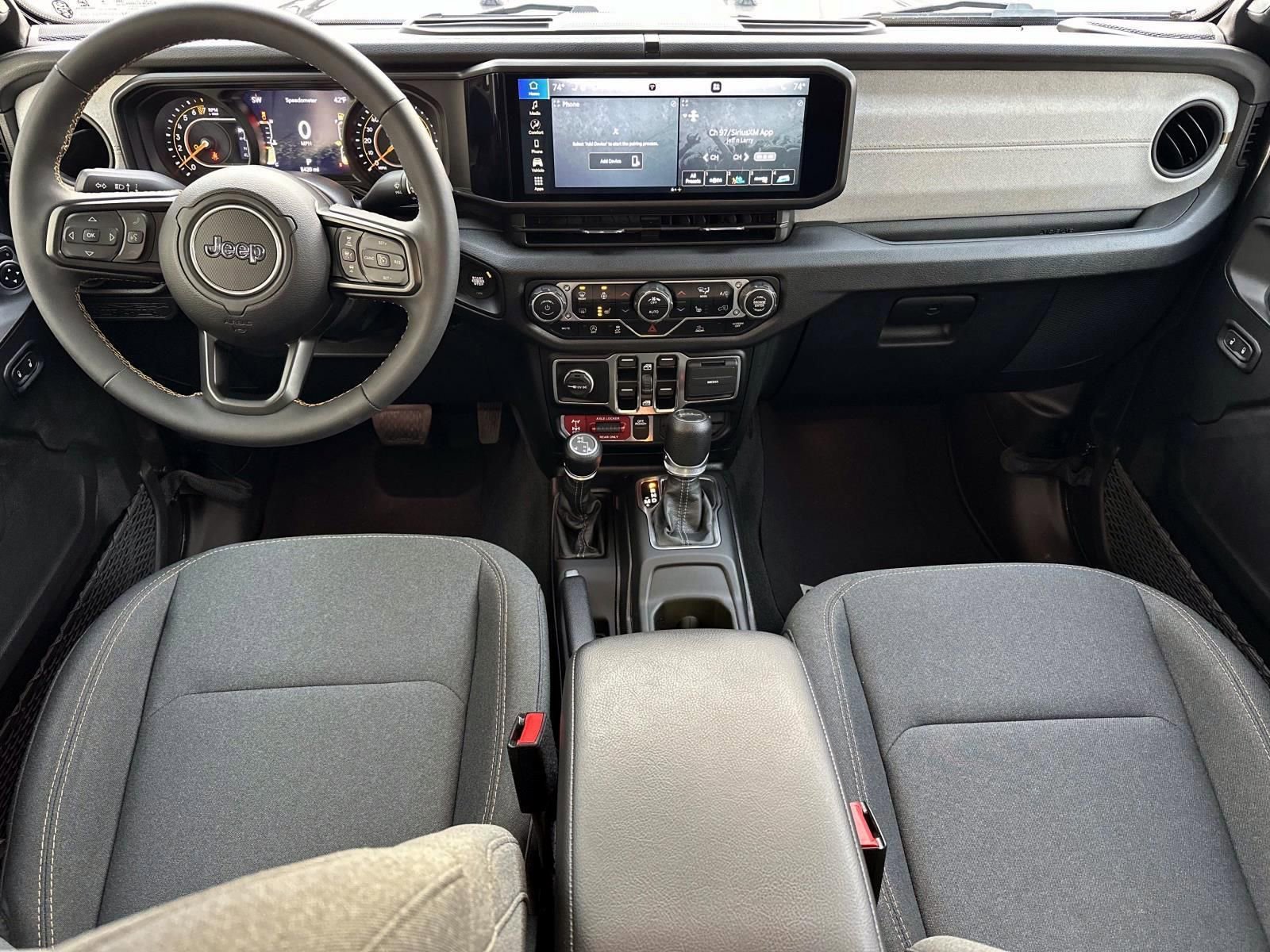 Used 2024 Jeep Gladiator Sport image 28