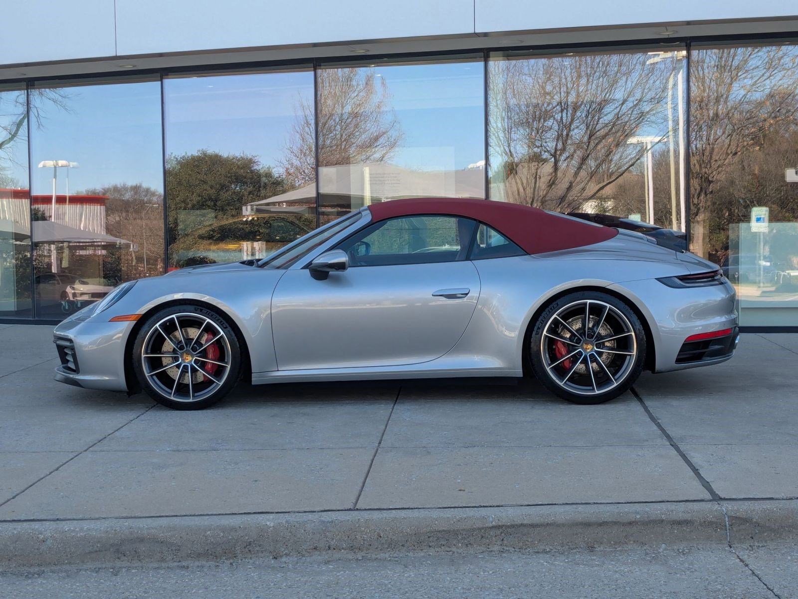 Used 2021 Porsche 911 Carrera S image 2