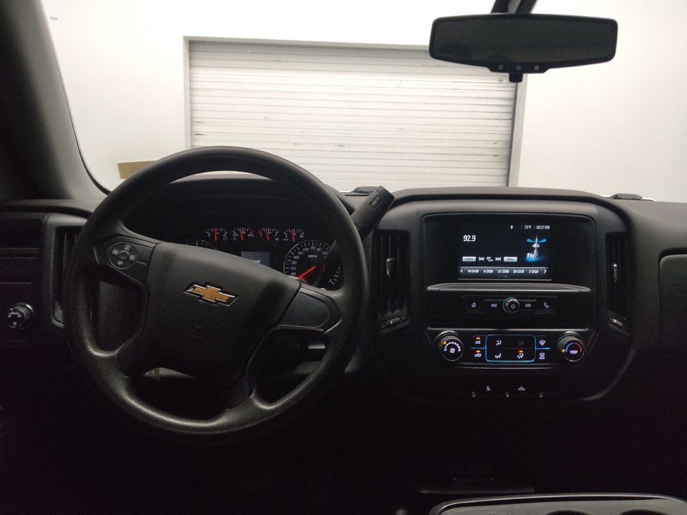 Used 2018 Chevrolet Silverado 1500 Custom w/ Custom Value Package AWD/4WD image 22