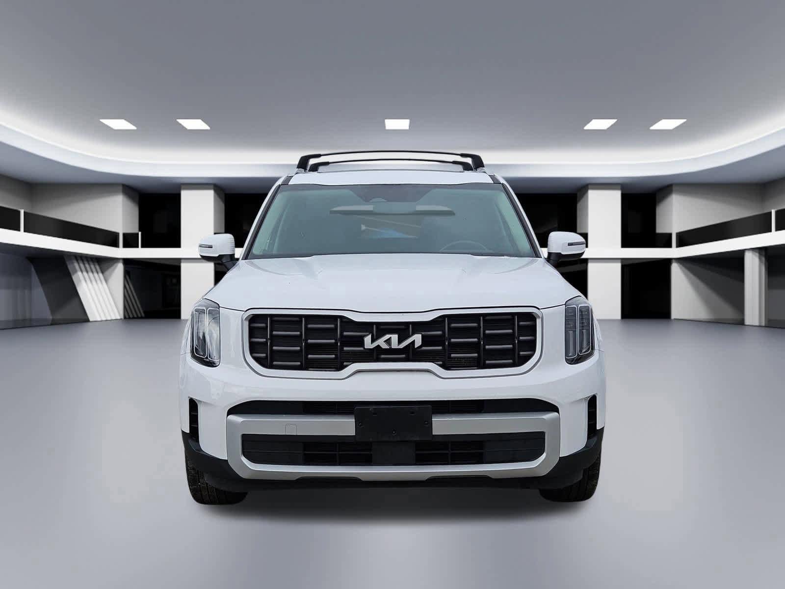 Certified 2025 Kia Telluride S image 9