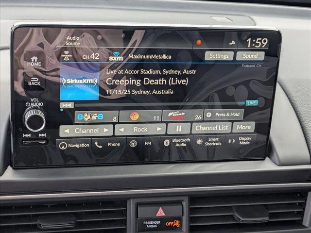 New 2025 Honda Pilot Touring image 13