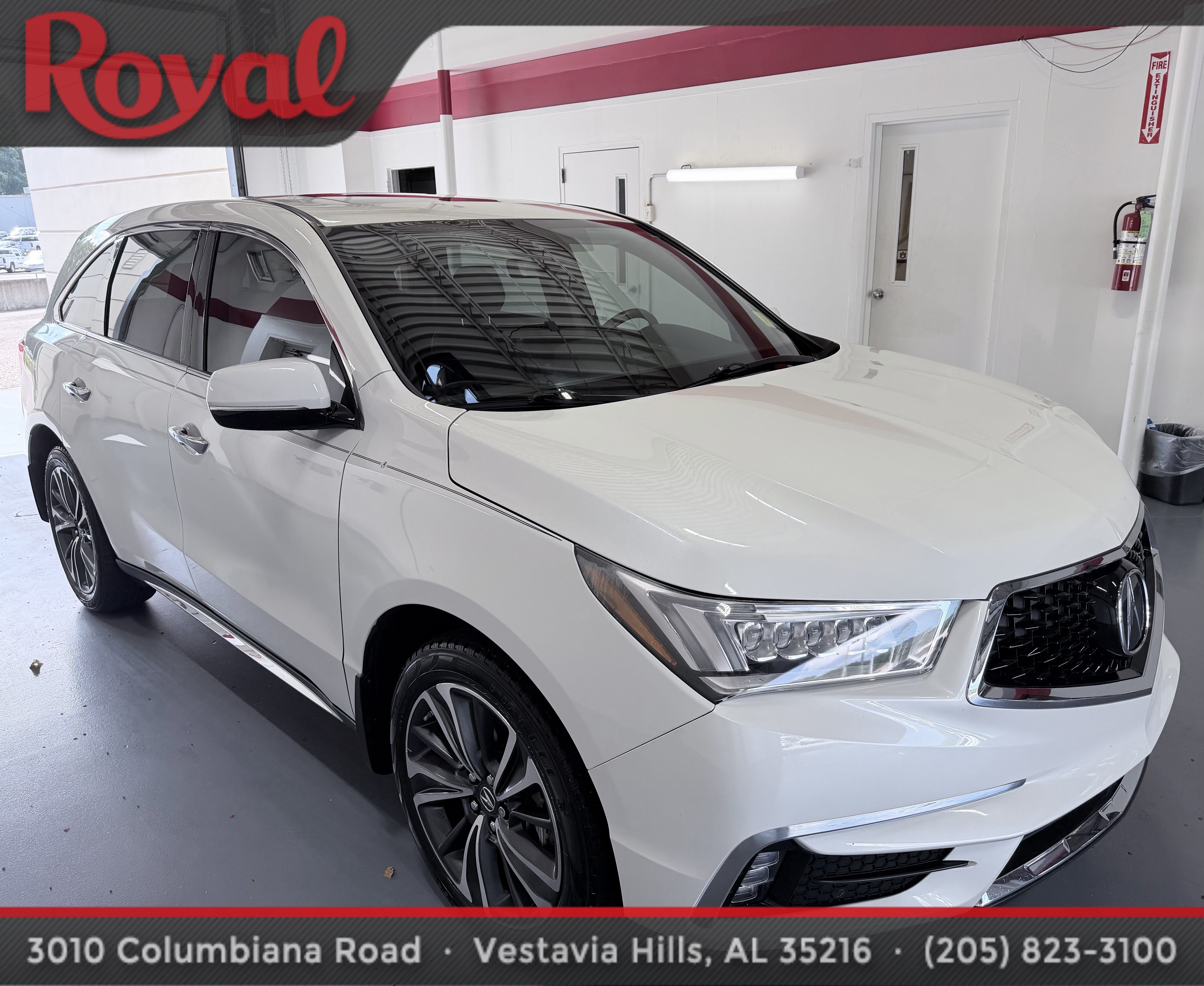Used 2020 Acura MDX SH-AWD w/ Technology Package image 3