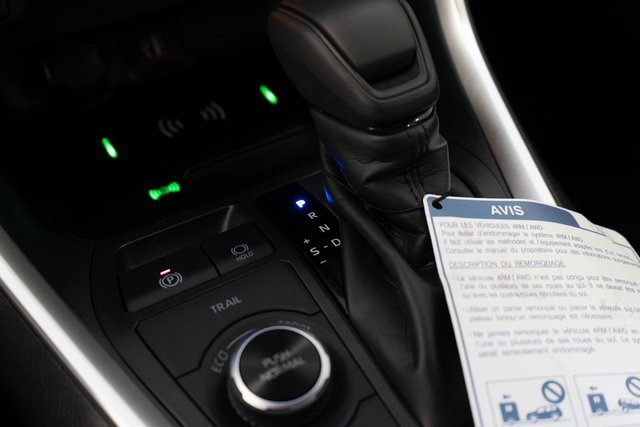 Used 2025 Toyota RAV4 XLE image 25