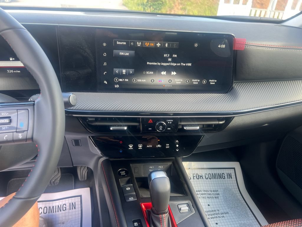 Certified 2025 Nissan Kicks SR AWD/4WD image 20