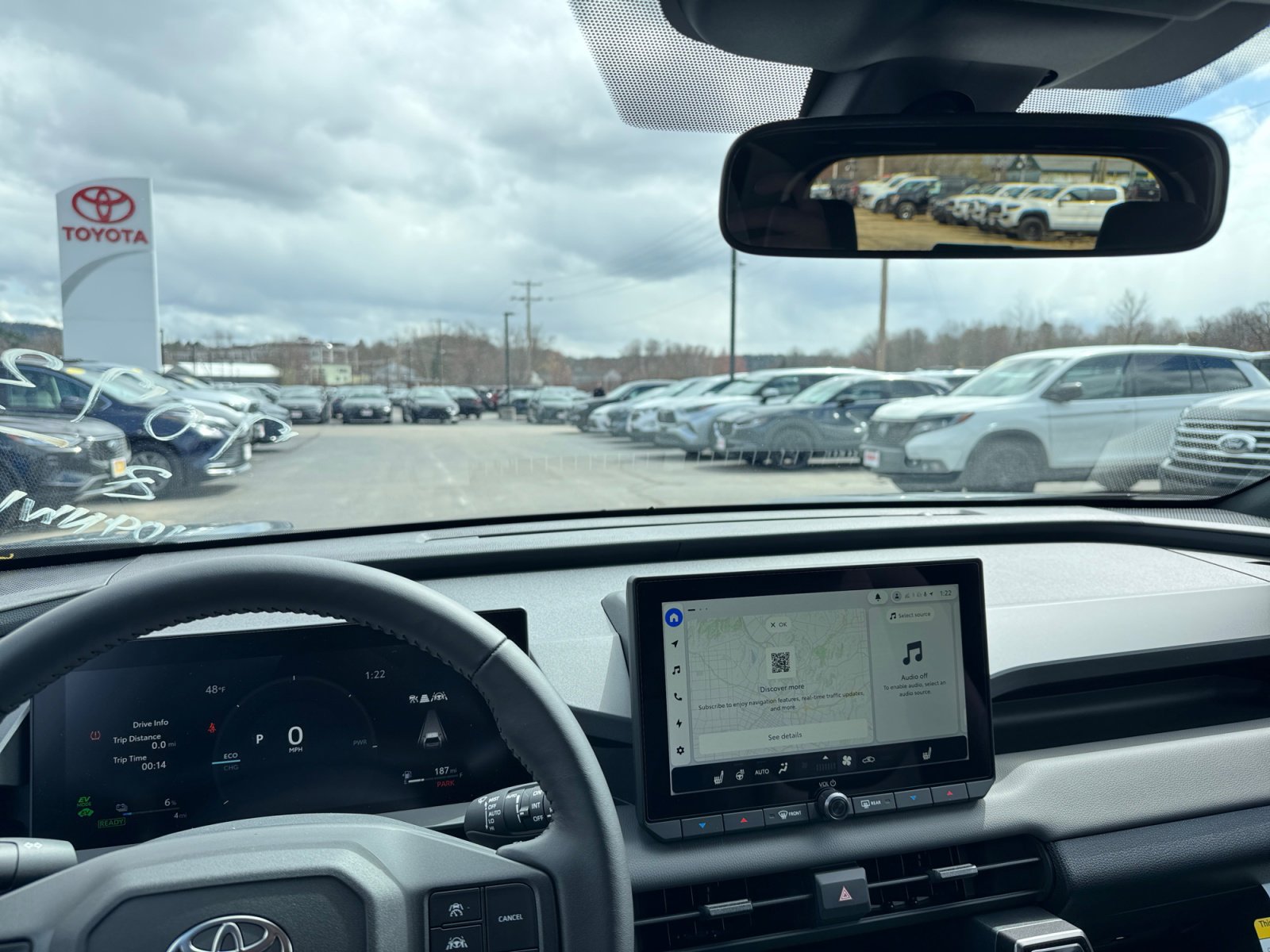 New 2026 Toyota RAV4 SE AWD/4WD image 2