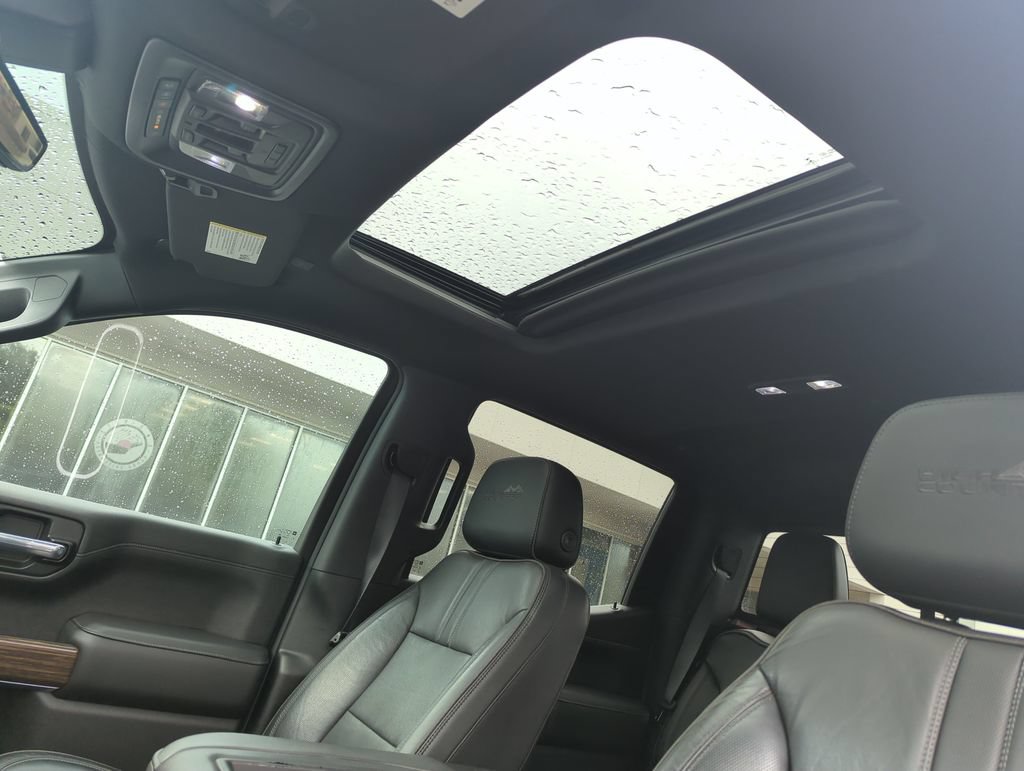 Used 2020 Chevrolet Silverado 1500 High Country w/ Technology Package AWD/4WD image 27