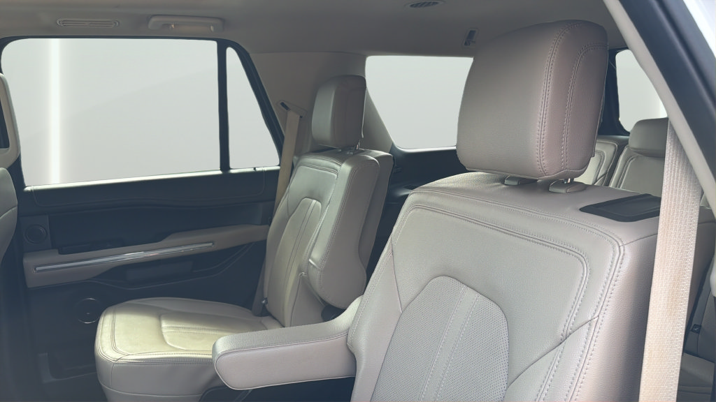 Used 2024 Ford Expedition Limited RWD image 25