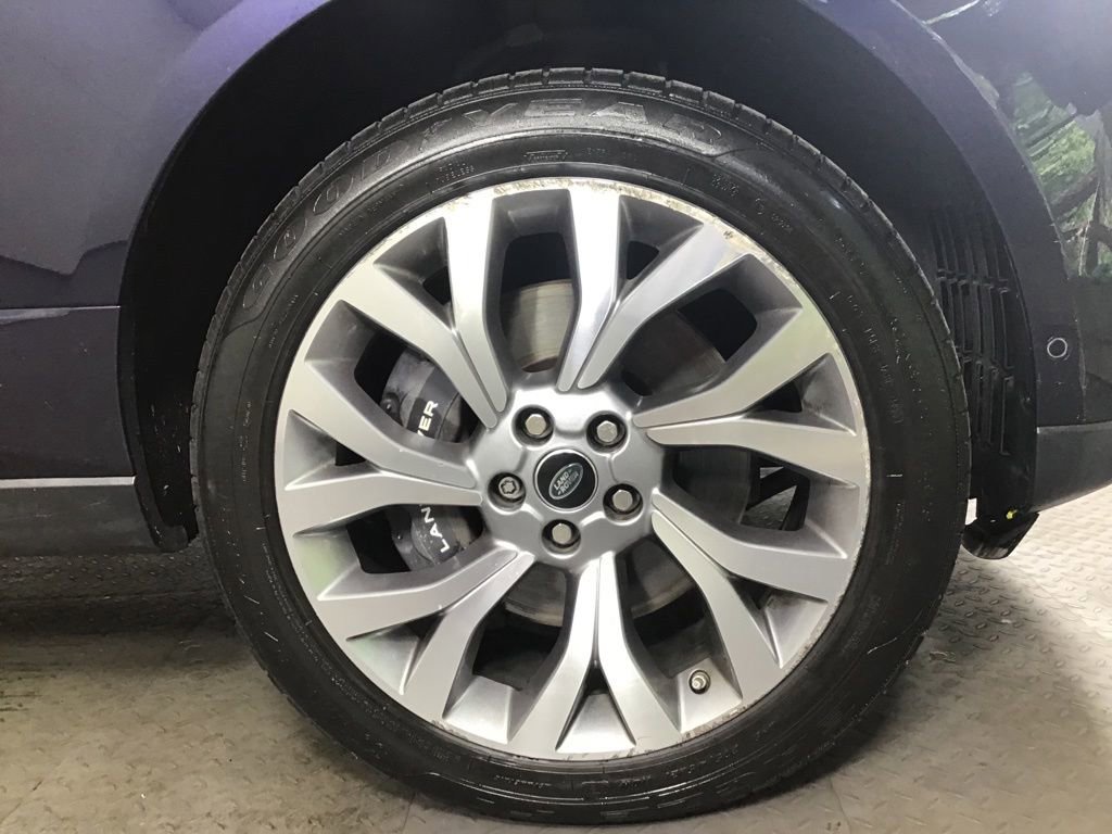 Used 2019 Land Rover Range Rover Supercharged AWD/4WD image 14