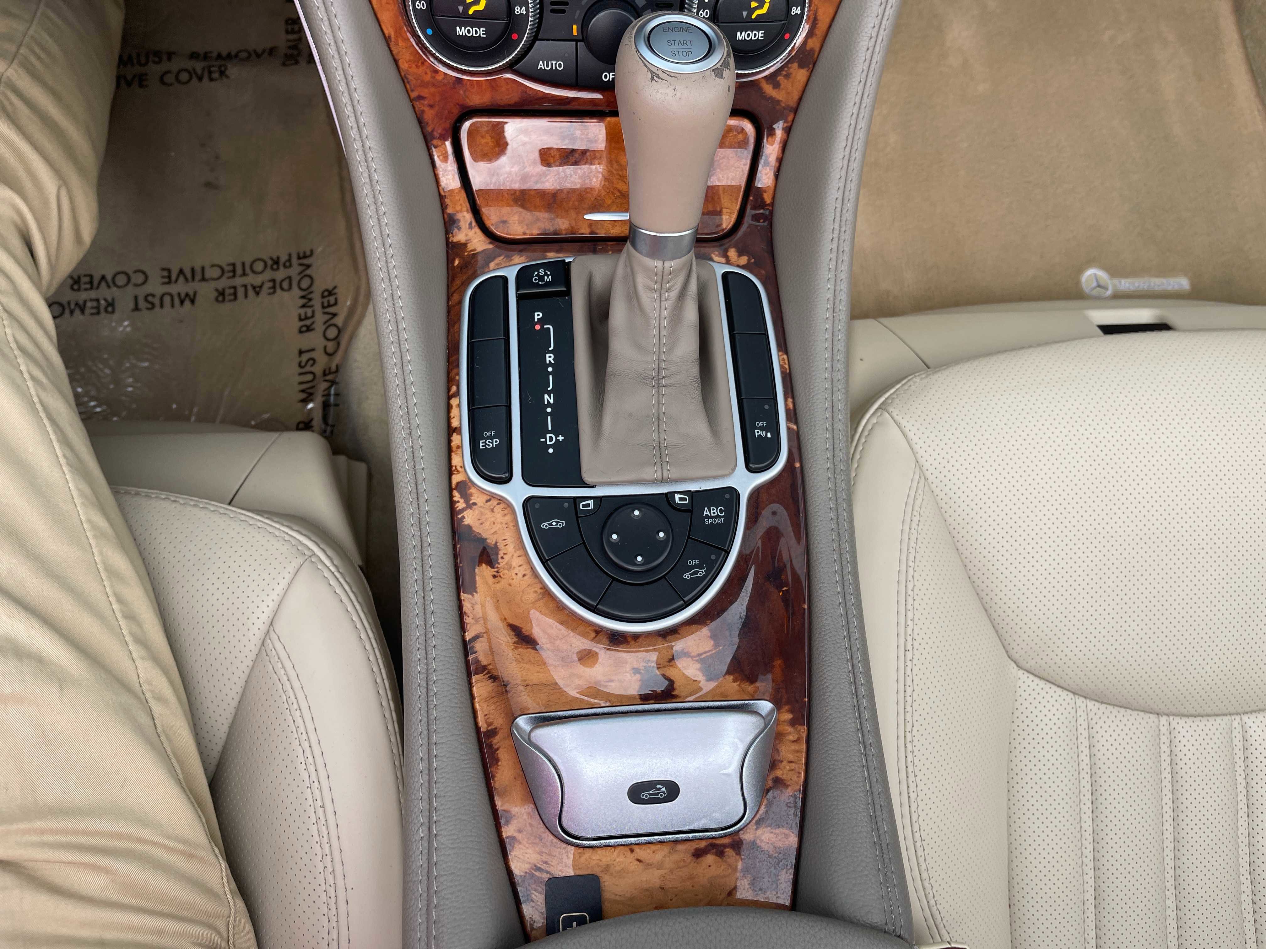 Used 2011 Mercedes-Benz SL 550 image 26