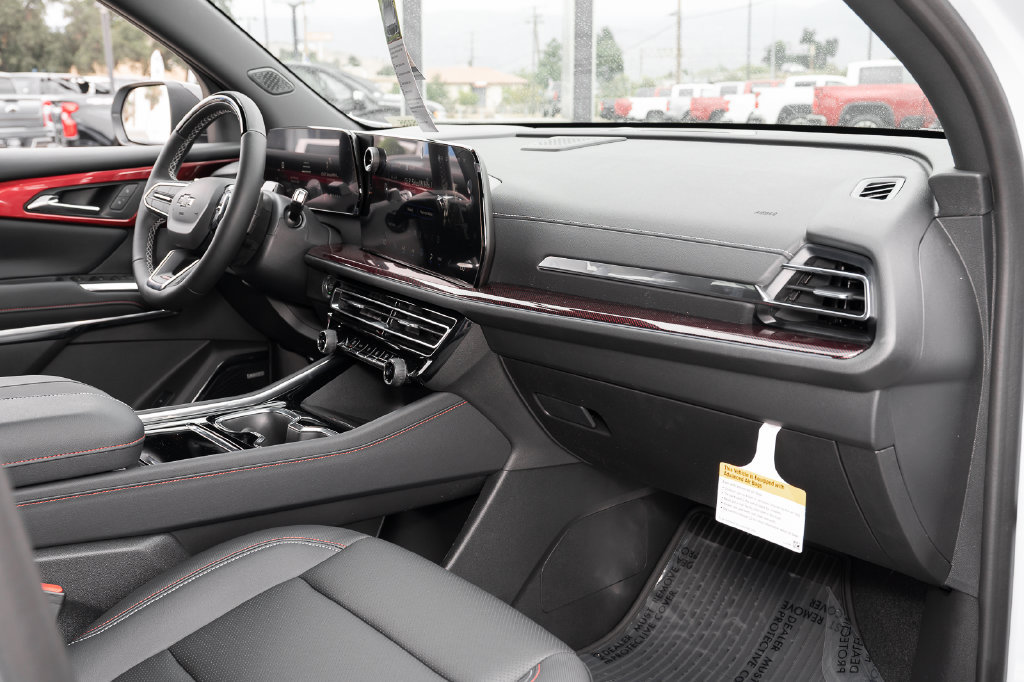 New 2026 Chevrolet Traverse Z71 w/ Enhanced Driving Package AWD/4WD image 41
