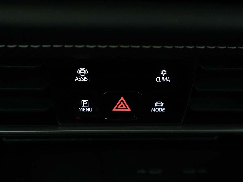 Used 2024 Volkswagen Atlas SE image 53