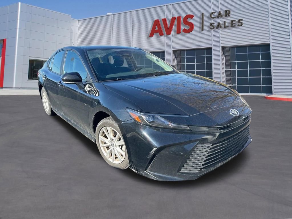 Used 2025 Toyota Camry LE image 37