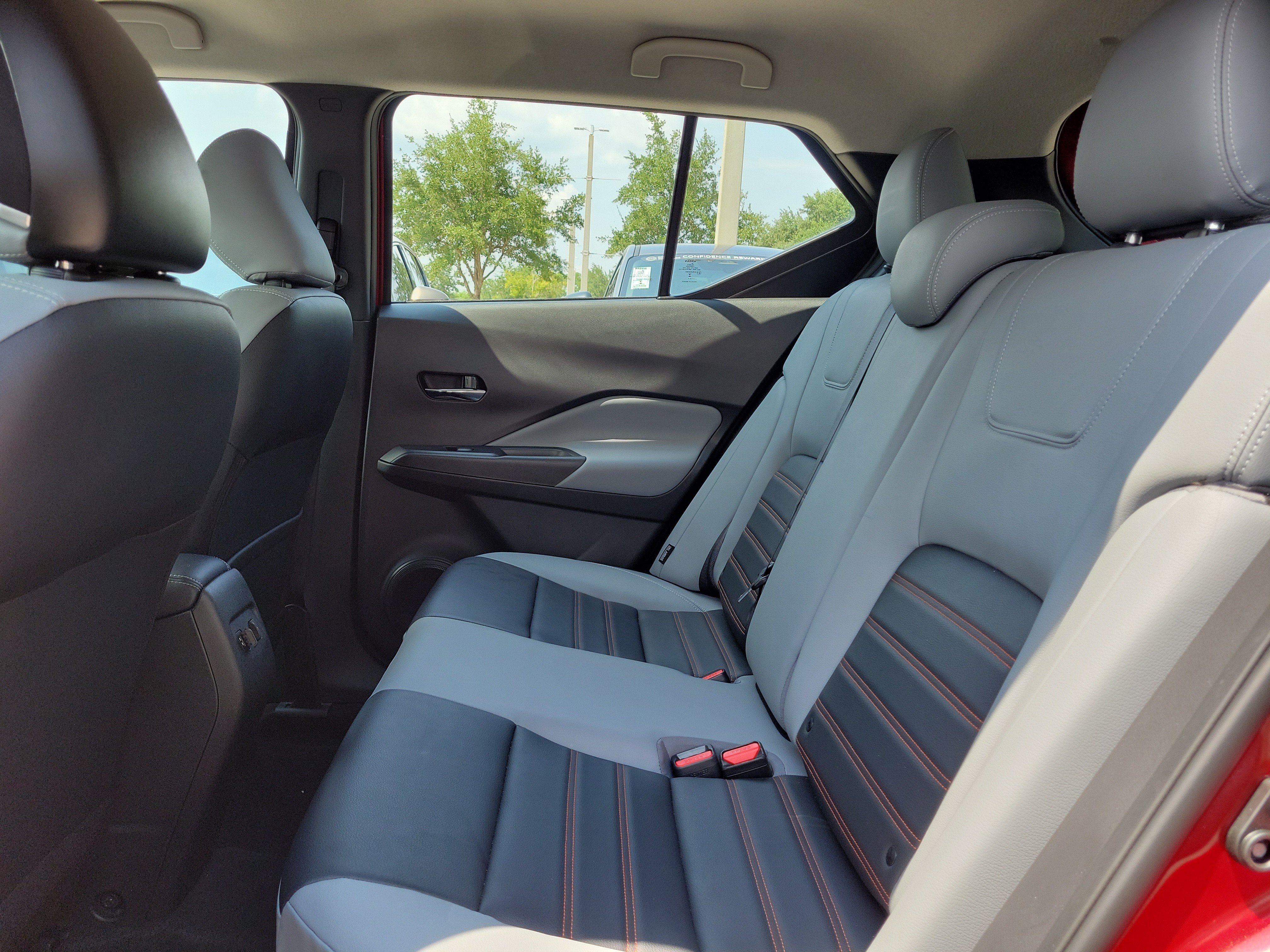 Certified 2024 Nissan Kicks SR w/ SR Premium Package FWD image 18