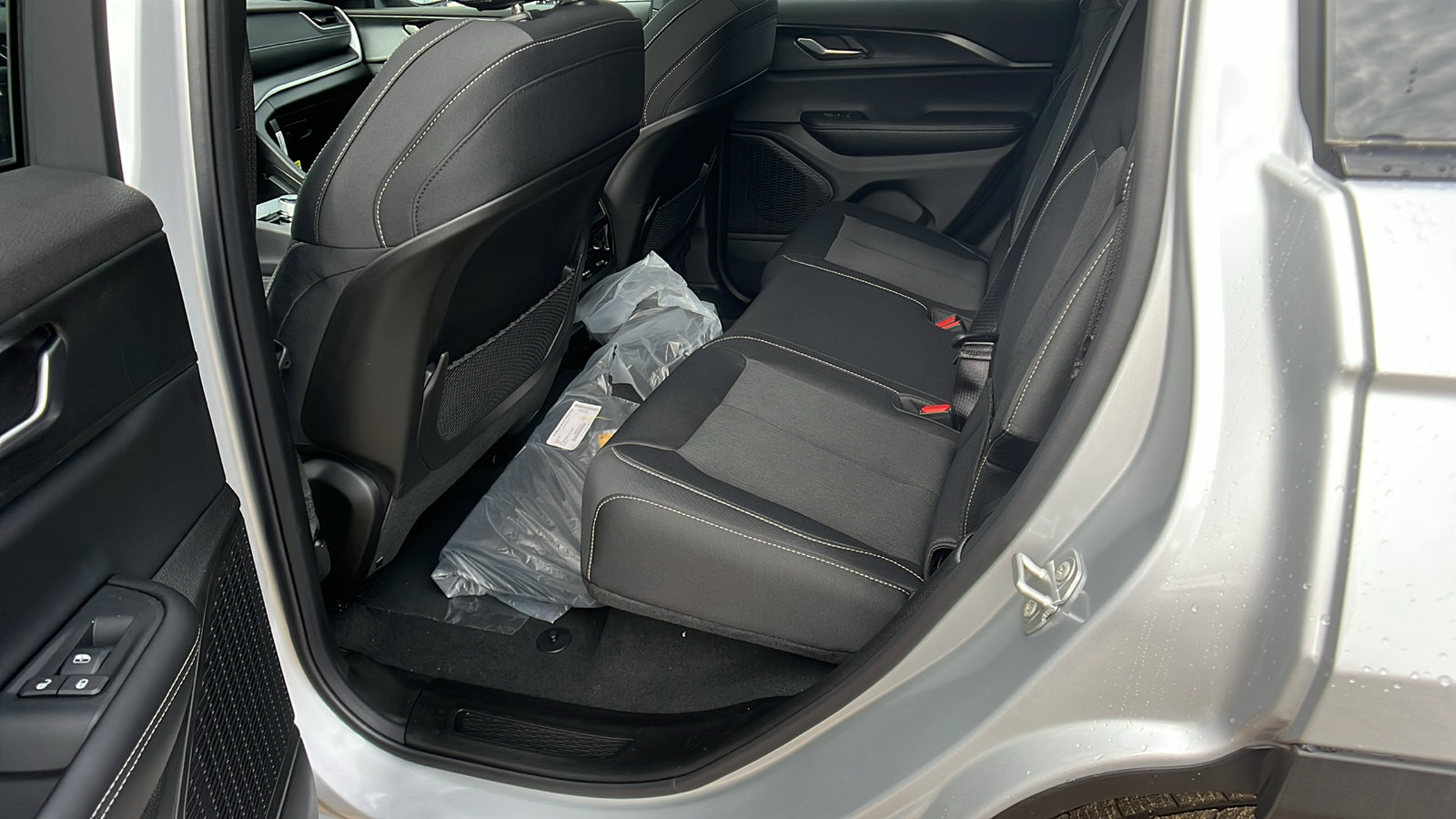 New 2025 Jeep Grand Cherokee Laredo X image 20