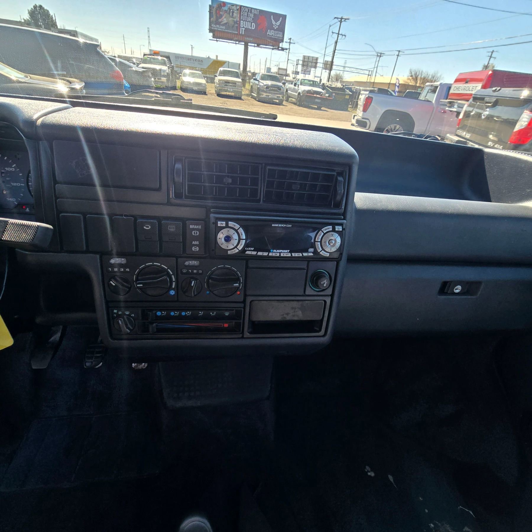 Used 1993 Volkswagen Eurovan GL image 16