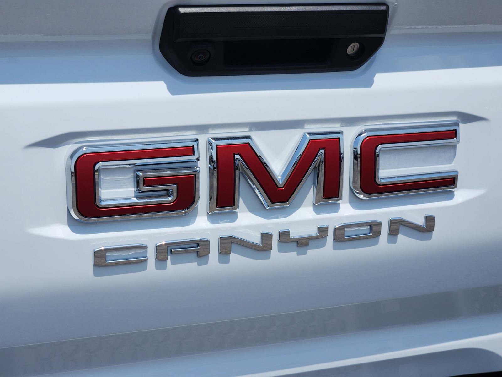 New 2026 GMC Canyon Elevation w/ Convenience Package RWD image 12