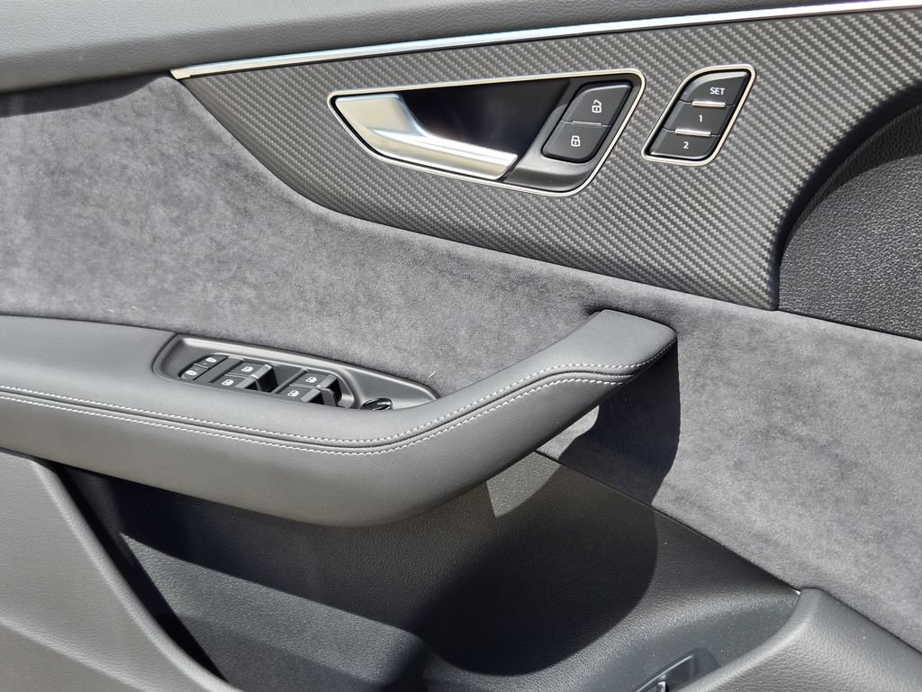 New 2026 Audi SQ8 Prestige AWD/4WD image 27