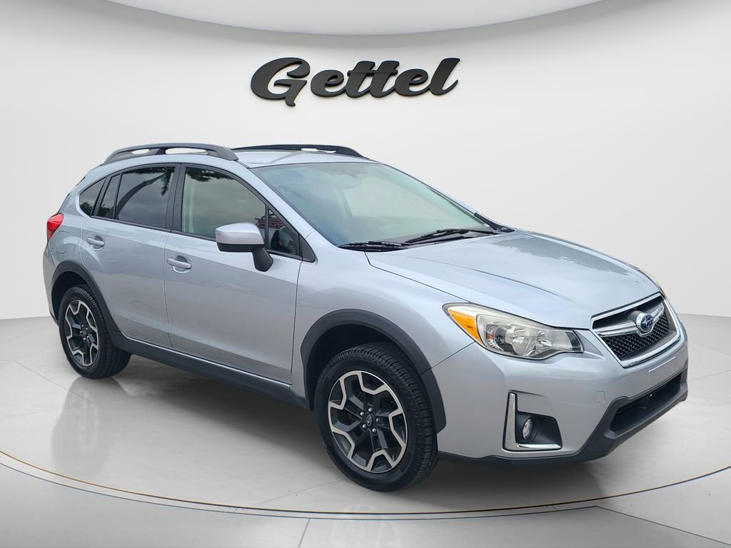 Used 2017 Subaru Crosstrek 2.0i Premium AWD/4WD image 2
