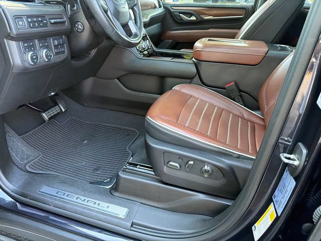 Used 2024 GMC Yukon Denali Ultimate AWD/4WD image 9