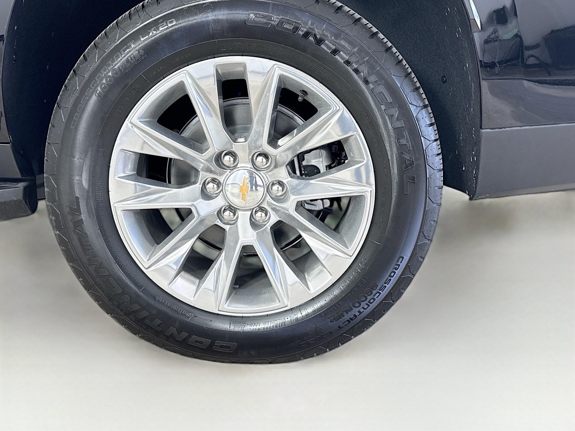 New 2026 Chevrolet Suburban Premier RWD image 34