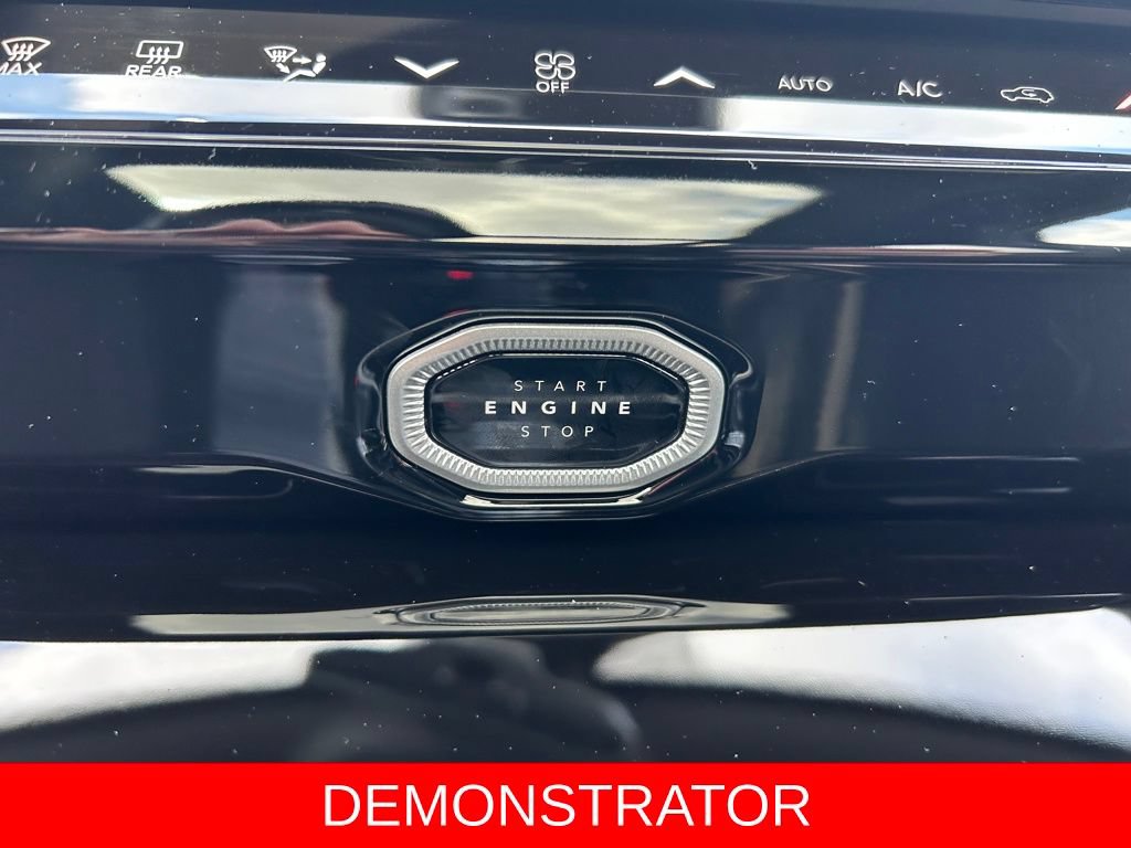 New 2026 Jeep Grand Cherokee Limited AWD/4WD image 15