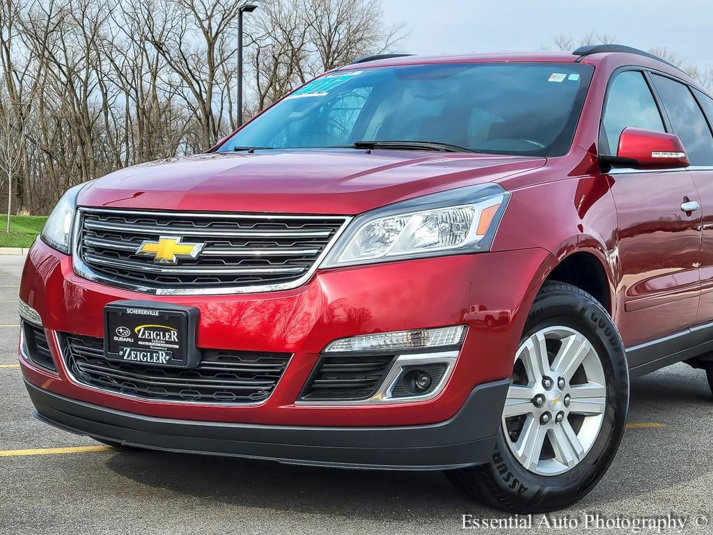 Used 2014 Chevrolet Traverse LT image 2