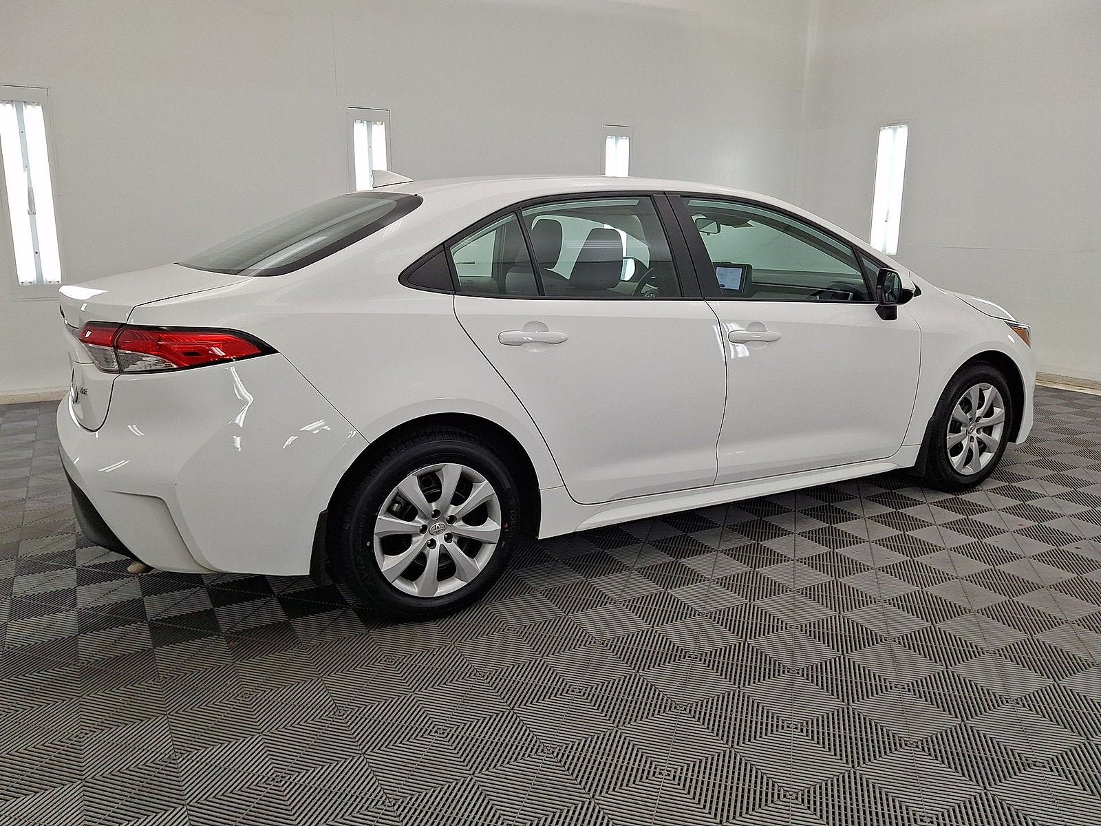Certified 2025 Toyota Corolla LE FWD image 17