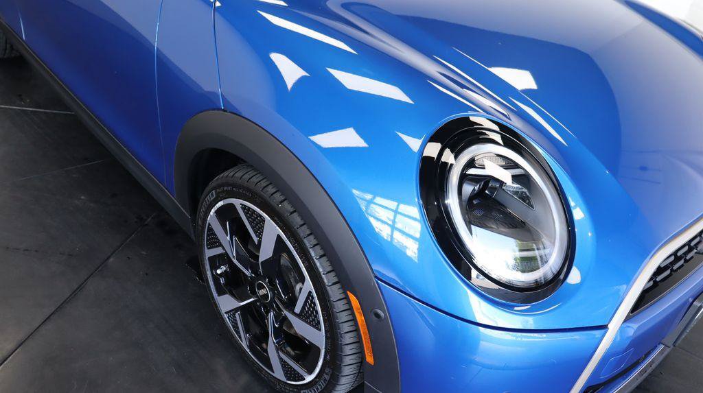 Used 2025 MINI Cooper S FWD image 13