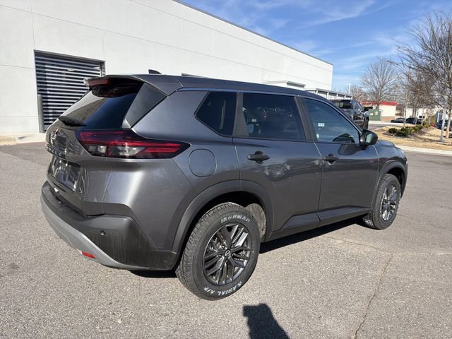 Used 2023 Nissan Rogue S image 3